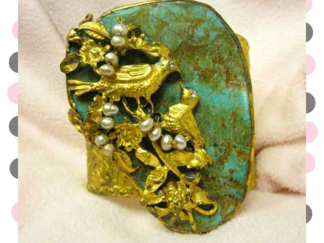 Brace-Cuff-Gypsy-RuqWBirds-V53-560
